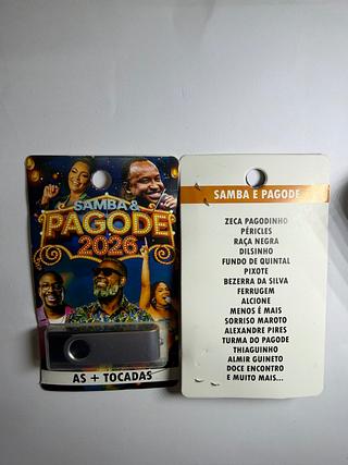 pendrive gravado original 500-600 músicas